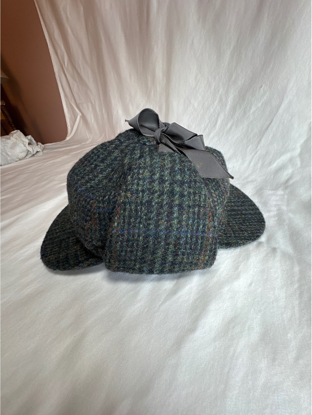 Harris Tweed Wool Sherlock Holmes deerslayer cap with Bow Accent